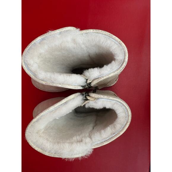 UGG Abree Short II Stardust Metallic Gold Suede Shearling Lined Boots Sz 6 - Picture 15 of 16